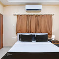 Archie's Standard Room